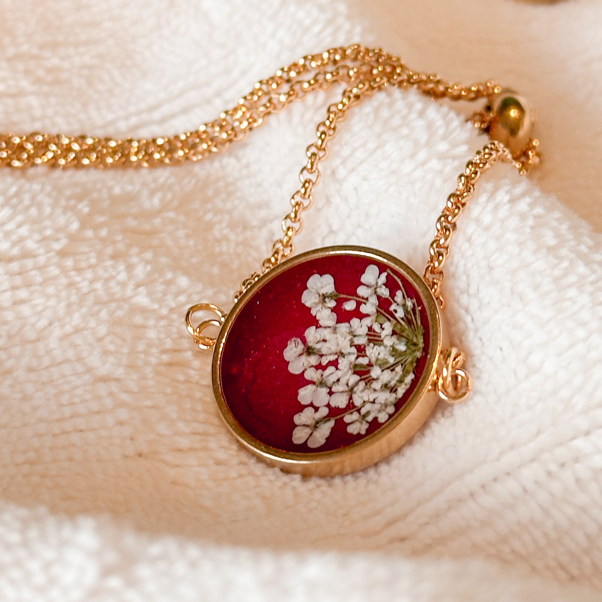 Pulseira renda da rainha - vinho