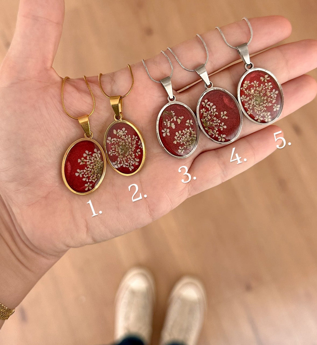 Colar renda da rainha - vermelho